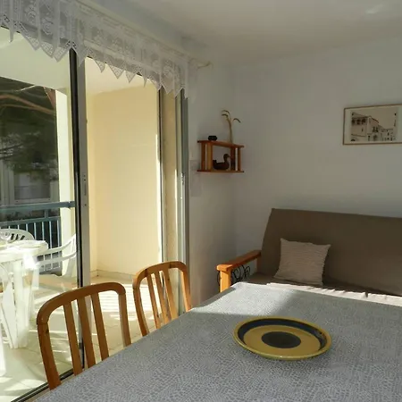 Avec Piscine, 5 Couchages, Parking,