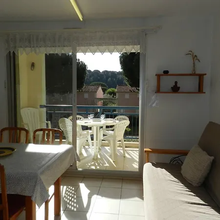 Апартаменти Avec Piscine, 5 Couchages, Parking,