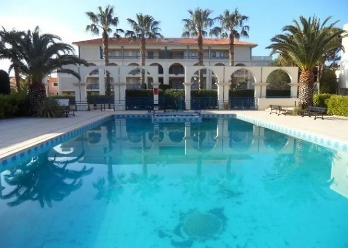 Avec Piscine, 5 Couchages, Parking, - Fr-1-251-908