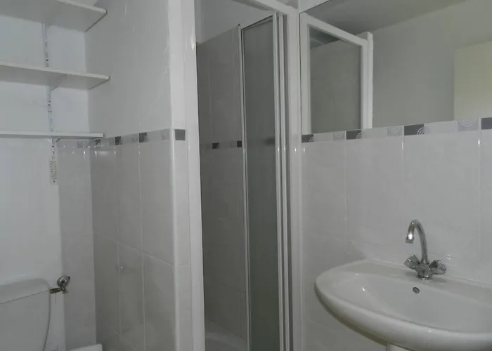 Avec Piscine, 5 Couchages, Parking, - Fr-1-251-908