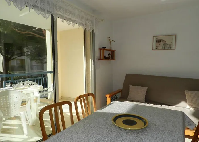 Avec Piscine, 5 Couchages, Parking, - Fr-1-251-908